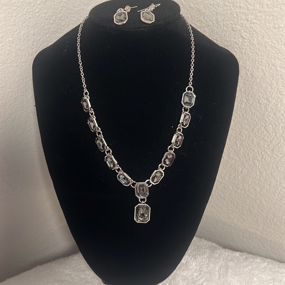 “NEW” FASHION JEWELRY SET - Picture 7 of 8